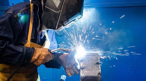 metal engineering trades apprenticeships